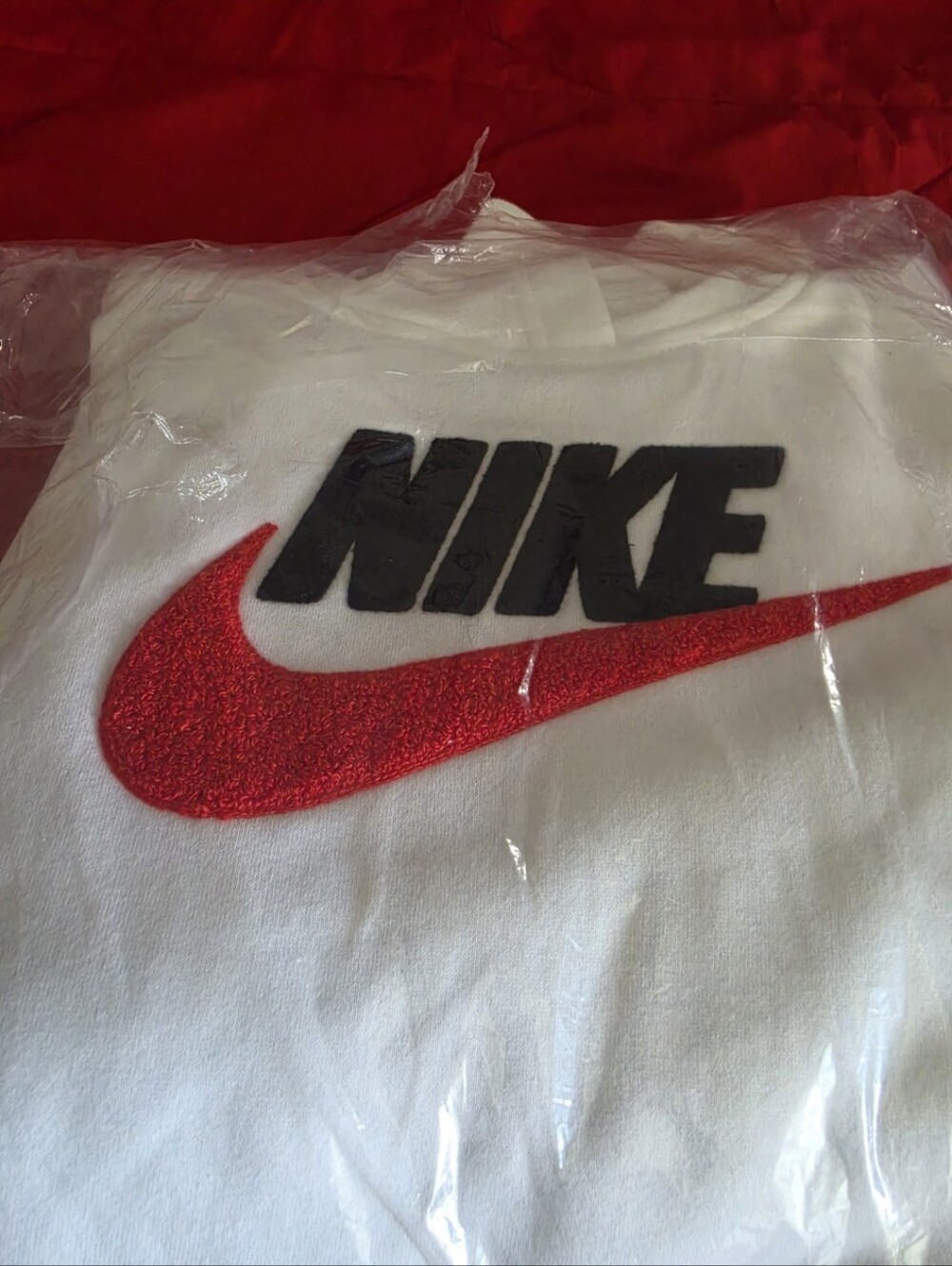 Nike SEALED! NWT! Big Kids Sportswear Club Fleece Chenille Logo Hoodie. Sz XL. - Picture 7 of 10
